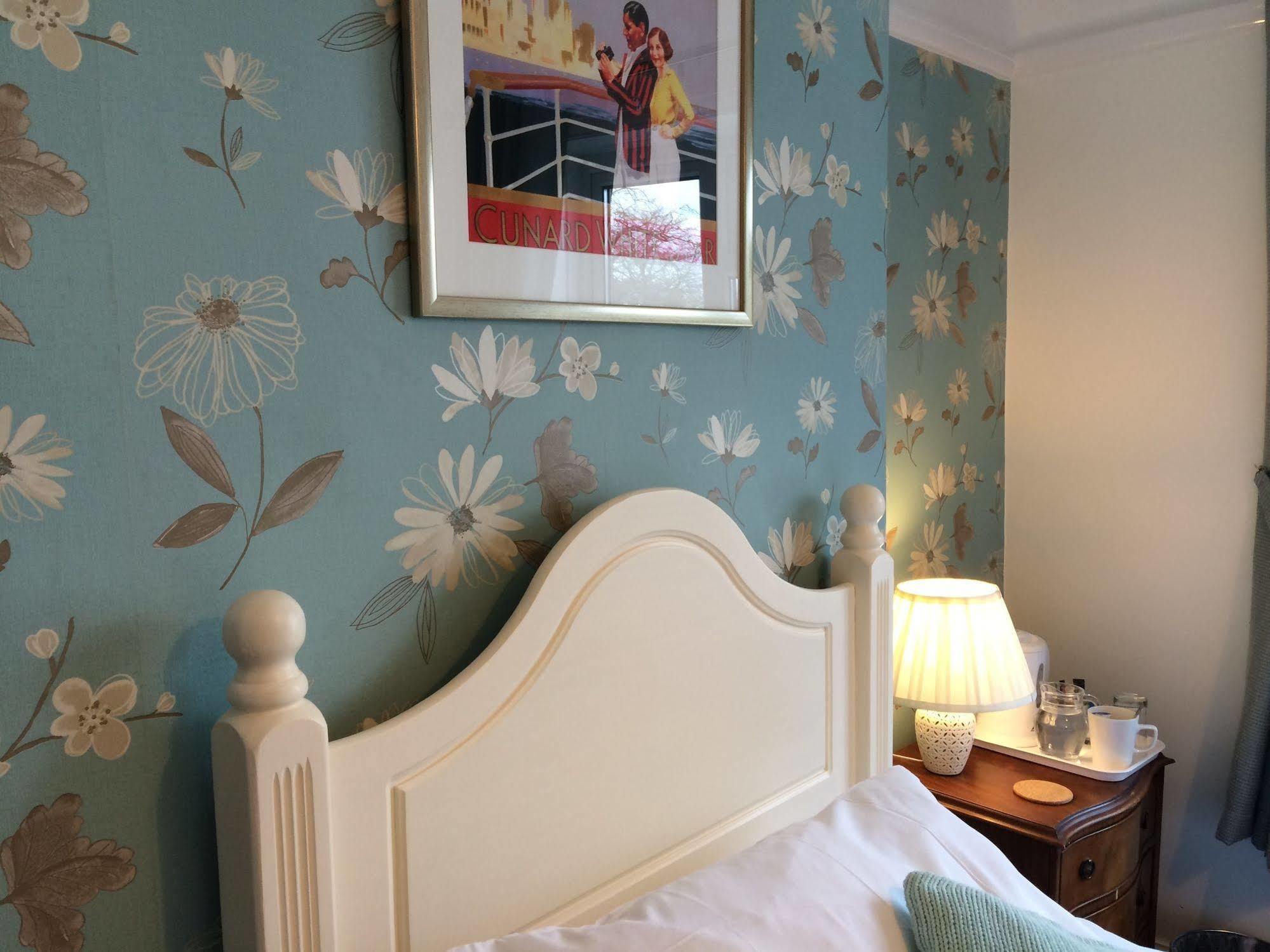 Penwinnick House B&B Сейнт Остел Екстериор снимка